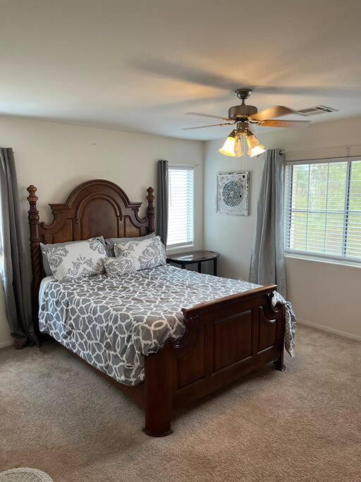 Vic'S 3 Bedroom 4Beds & Pool Centrally Located! Las Vegas Exterior photo